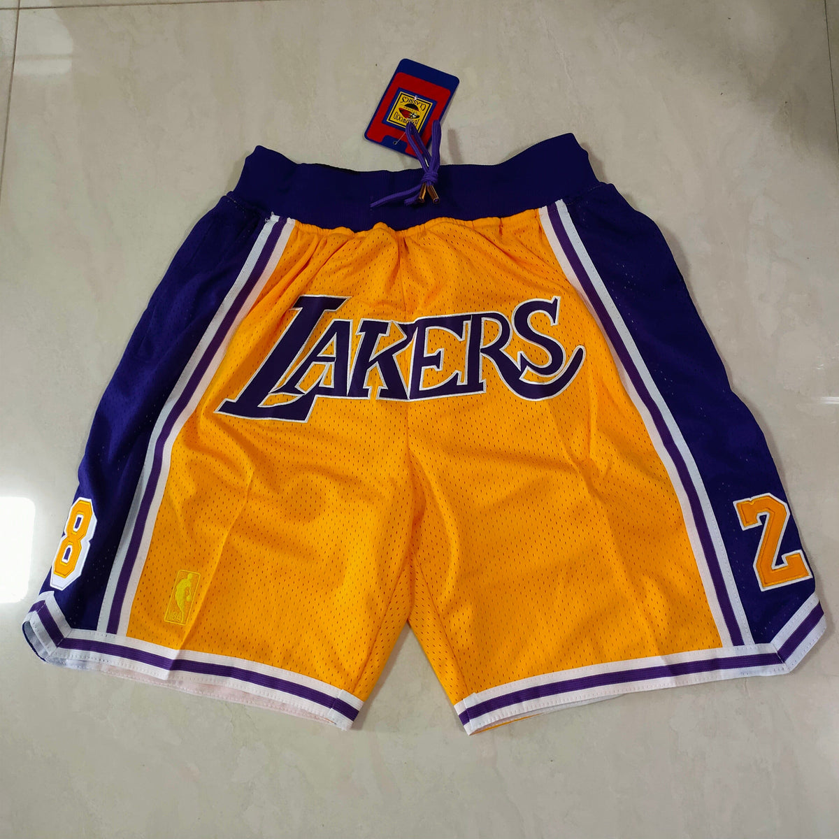 LAKER שורט