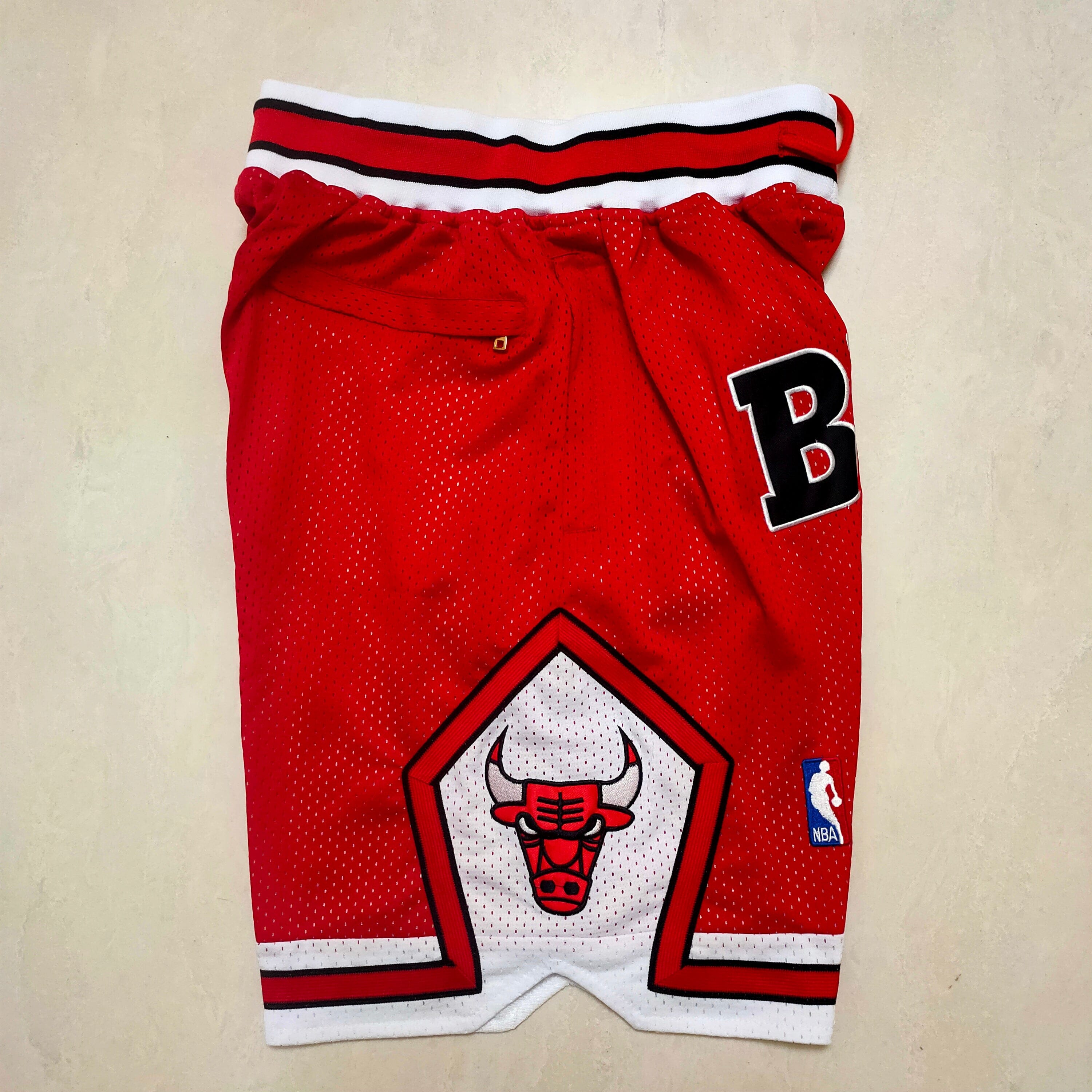 BULLS RED שורט