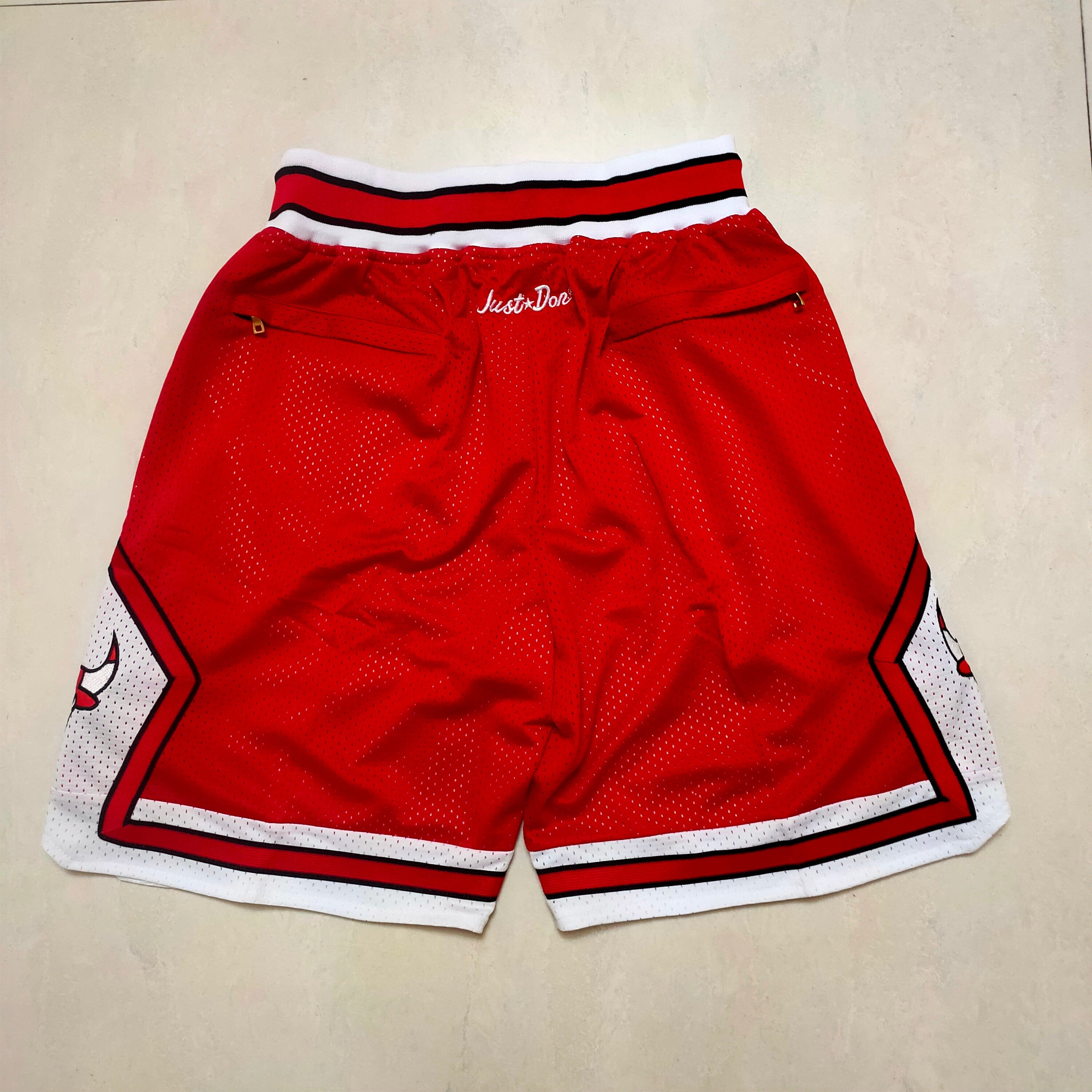 BULLS RED שורט