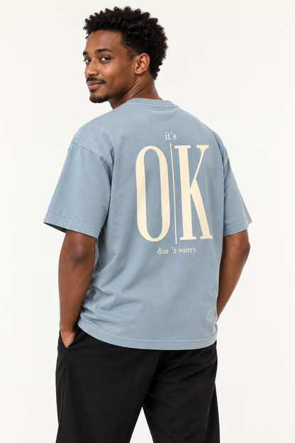 חולצת OK — model