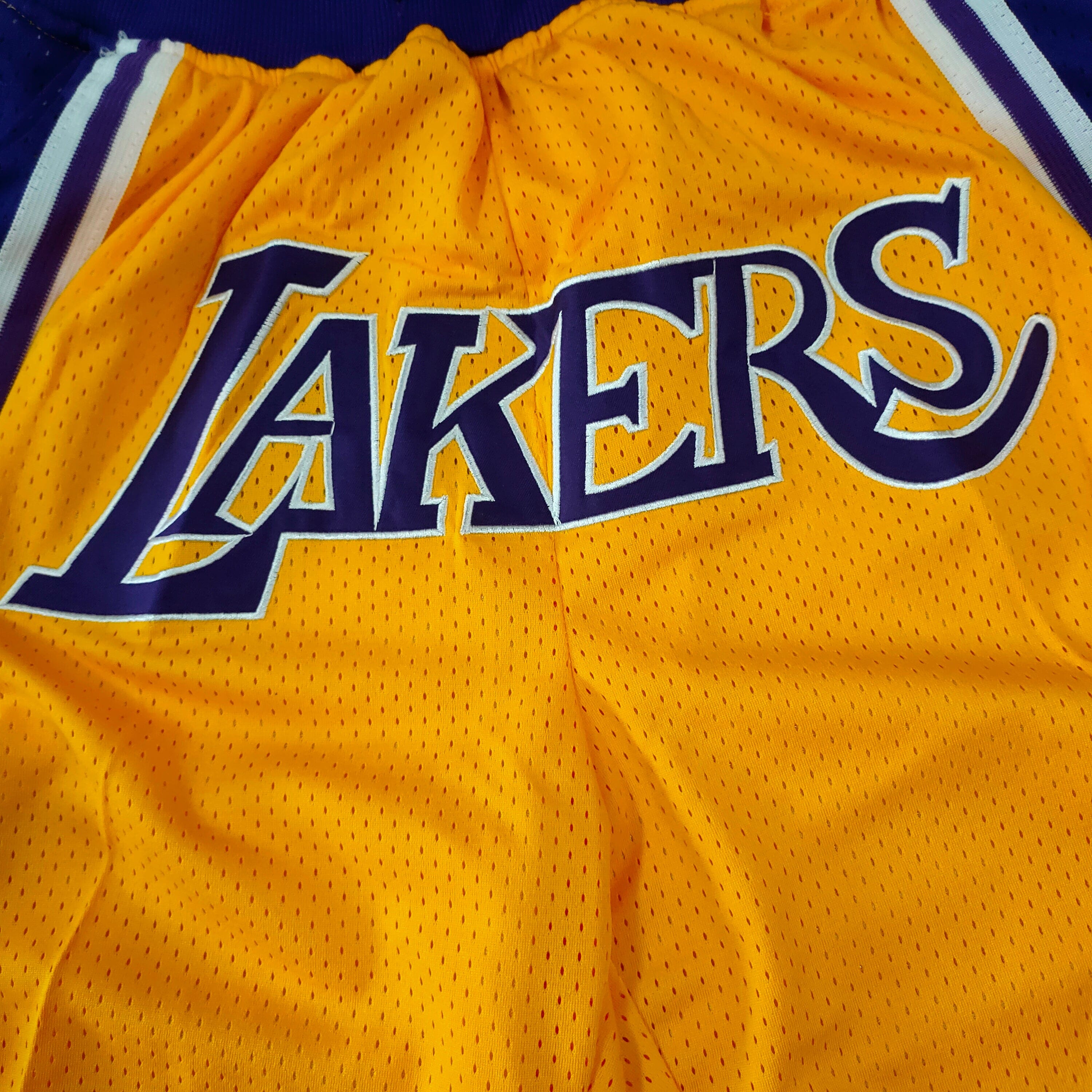 LAKER שורט