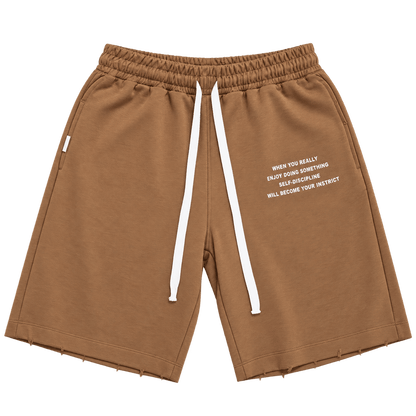 Statement Shorts – ברמודה חומה עם כיתוב - 808 SECRETS